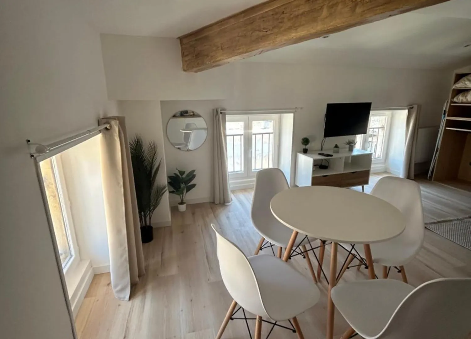 Studio En Centre Ville Avec Vue Rhone Tournon-sur-Rhone