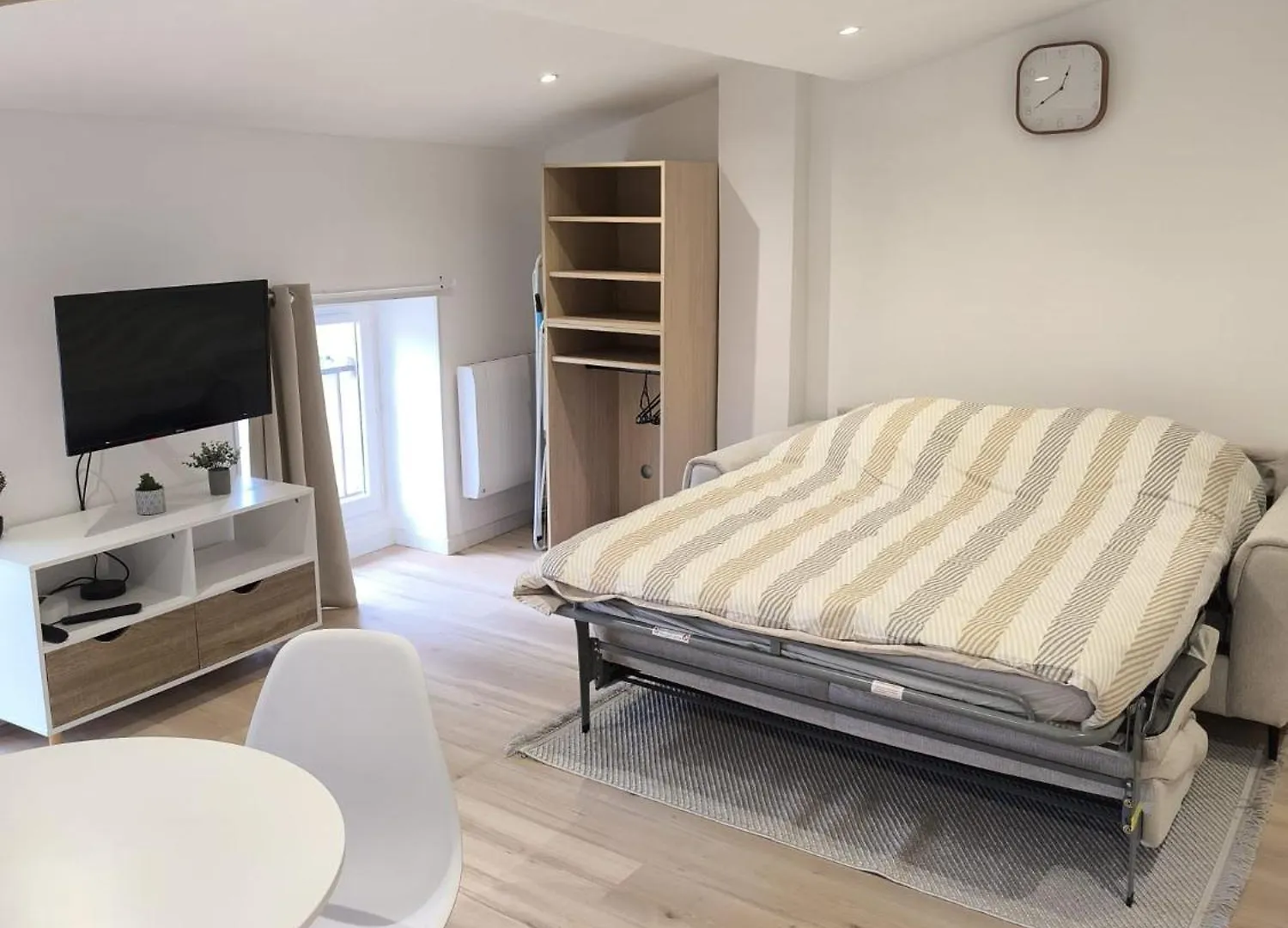 Studio En Centre Ville Avec Vue Rhone Tournon-sur-Rhone Apartment